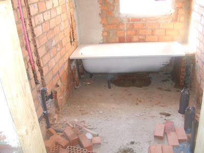 Cómo instalar la tubería de un baño: 11 pasos