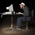http://lh5.google.com/LisaSmirnoff/RtnBlLKXnfI/AAAAAAAAB3o/PfRXd7TPN9E/HACKER.JPG?imgmax=144