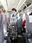 笑容甜美的JR列車服務小姐