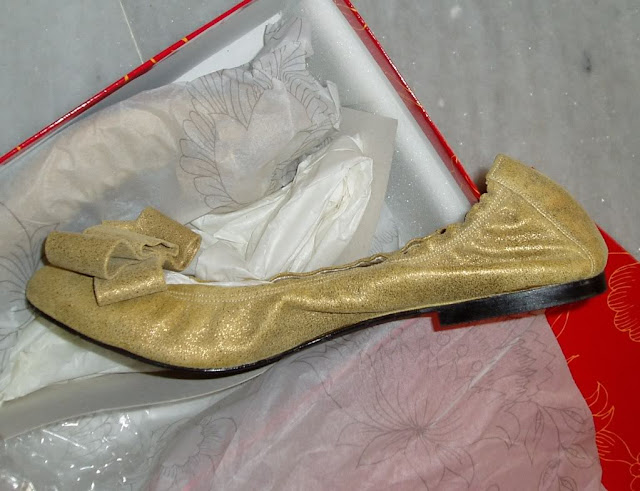 Cozy Bridal Shoes {Flat} Cozy Bridal Shoes {Flat}
