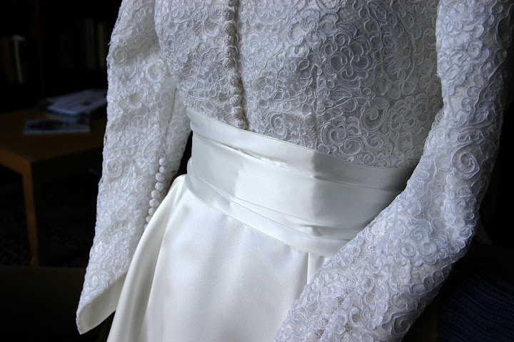 Long Sleeves Vintage Wedding Dresses/Bridal Gowns