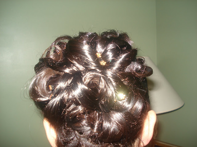 beauty prom updo's hairstyle