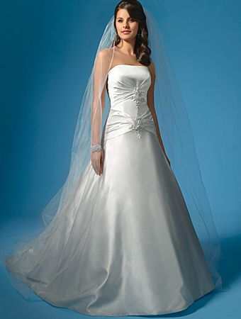 modern-princess-bridal-gown