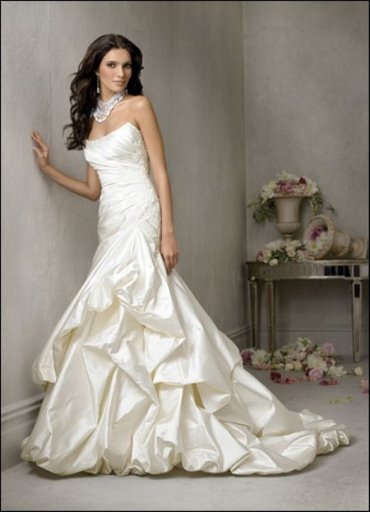Wedding Dresses to Impress!