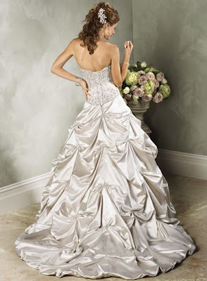 MSB050A modern bridal gown