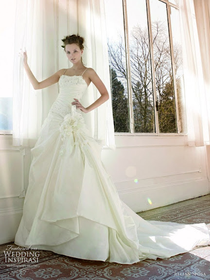 simple-wedding-dress-absolutely-downright-gorgeous
