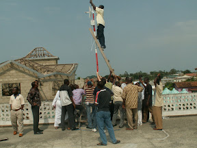 Participants installing omini antenna