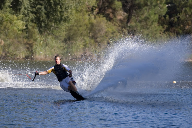 IMAGE: http://lh5.google.com/alistairksmith/RvFzyfrC88I/AAAAAAAACno/gbol_WgL9Pk/s800/IMG_8637.jpg