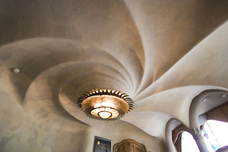 IMAGE: http://lh5.google.com/alistairksmith/RzdlFYZ8pHI/AAAAAAAADe4/Bxm6K8TIPs4/s800/IMG_9240.jpg