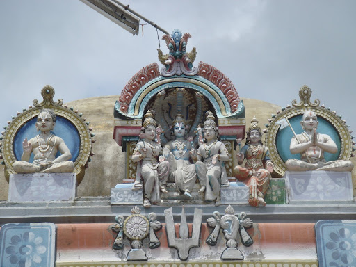 VaikuNta VinnagarapperumaaL