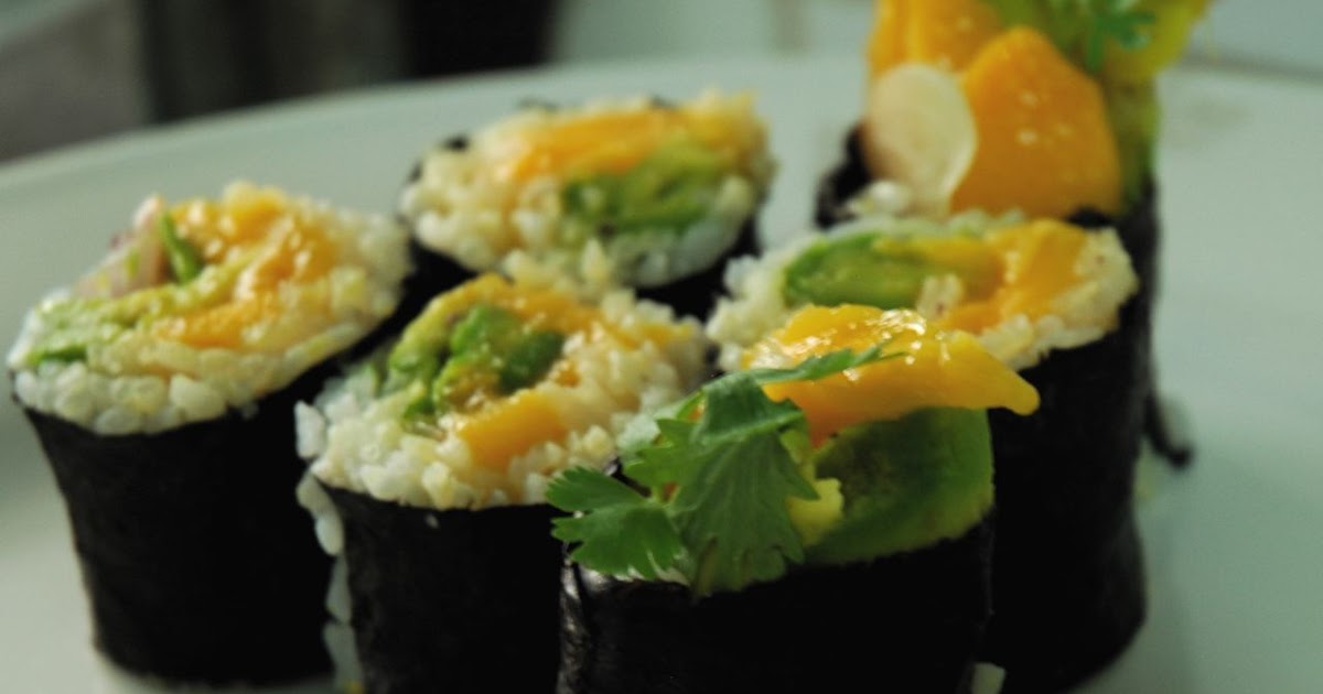 Vegan Mango Maki (Tropical Sushi Rolls)