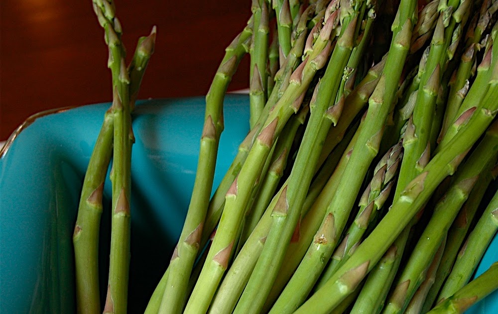 The Skinny Gourmet Chilled Asparagus with Wasabi Dipping Sauce