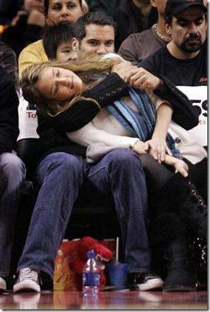 Jessica Alba Pregnant with Boyfriend Cash Warren's Child