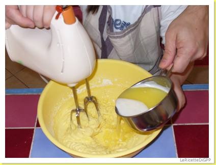 poco per volta, lasciandolo incorporare