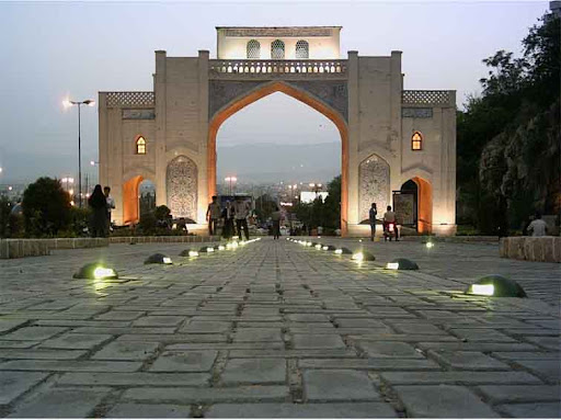 دروازه قران شیراز 85 (عکس از وحید)