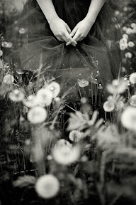 http://lh5.google.com/image/amberlmq/Rkk-NCqbzmI/AAAAAAAAC6I/R0hONRRBP44/s288/1152415607.jpg