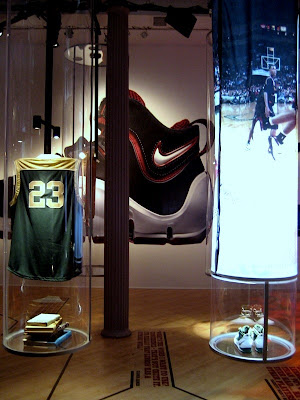 Event recap: 11/11/06 New York Pop up Exhibition other event 061111 nyc 08 Event recap: 11/11/06 New York Pop up Exhibition