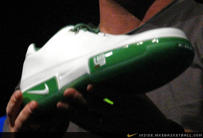 Nike Zoom LeBron Low ST 8211 new colorways presented at Las Vegas