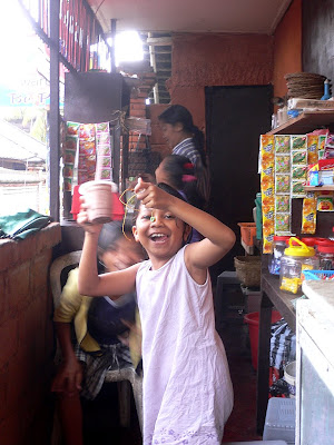 Sassy antics, hole-in-the-wall drink stall, Ubud