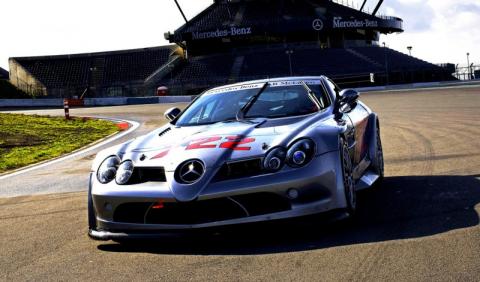 [Mercedes_SLR_722_GT_3.jpg]