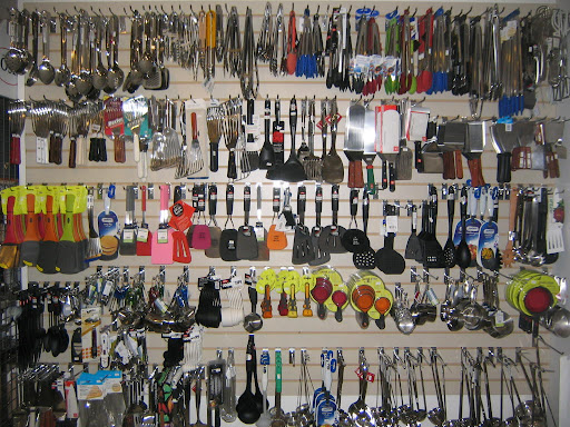 Wall of Spatulas, Tongs & Ladles
