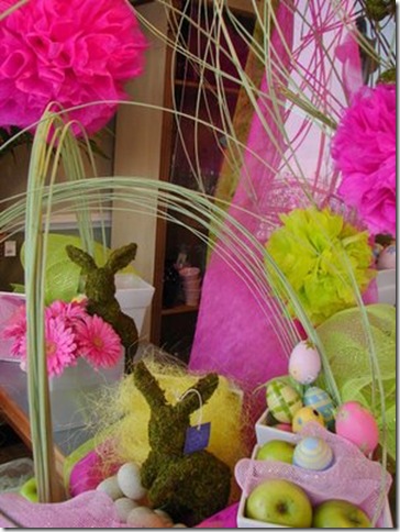 I love the green grass bunnies and the bright tissue paper pompoms from this 