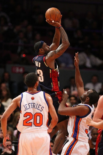 LeBron James scored FIFTY as he introduced the Yankees LeBron 5 at Madison Square Garden New York
