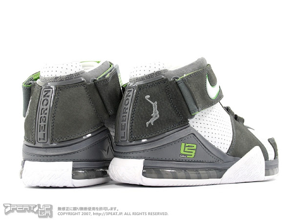 The One and Only Zoom LeBron II Dunkman Edition