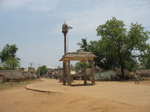 Sree Mushnam Garudasthambam