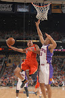 2531680db0cc29446f98cea7e77be57e-getty-76076127bg004_warriors_suns.jpg