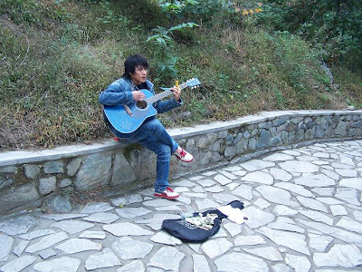 流浪帅歌手