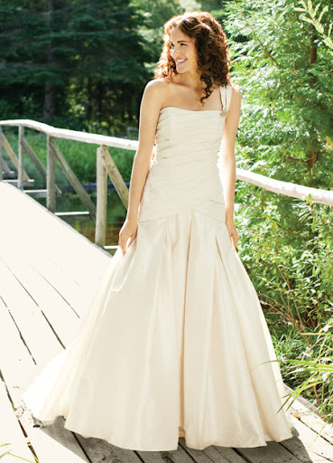 Danielle - Ivory Wedding Dresses 2010