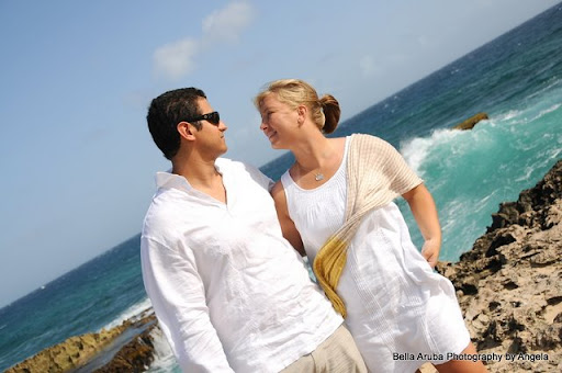 beach-wedding-dresses-for-couple