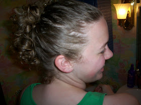 easy-made-hair-for-homecoming-2011-inspiration