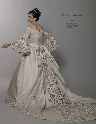 elegant-bridal-gown-for-wedding-reception