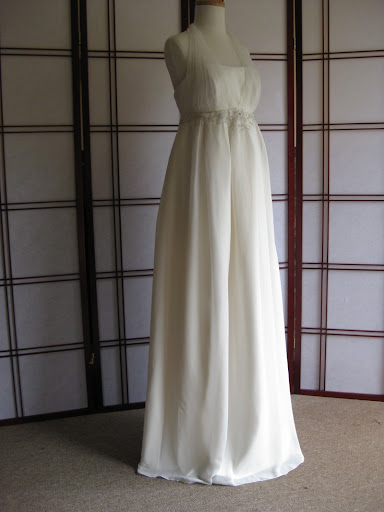 simple_bridal_gown