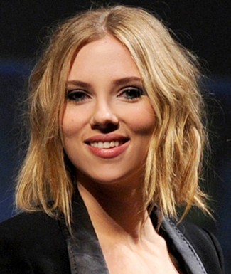 Scarlett Johansson’s New Short Hairstyle