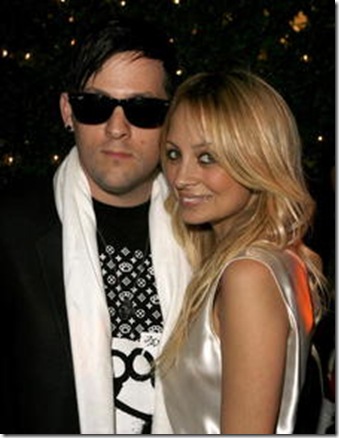 Nicole Richie and Joel Madden Deny Summer Wedding Plans picture