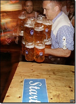 Reinhard Wurz Who Carries World's Most Beer Steins